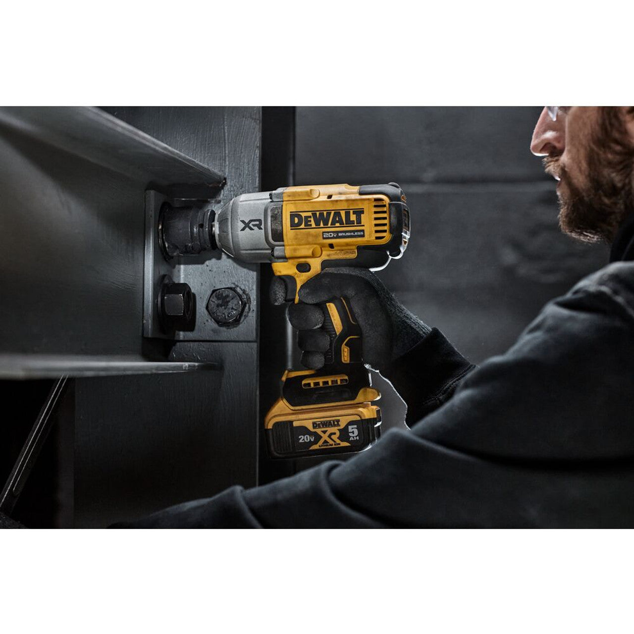 Kit Llave de Impacto Inalámbrica 1/2" 20V MAX – 2 Bat. 4Ah + Cargador
