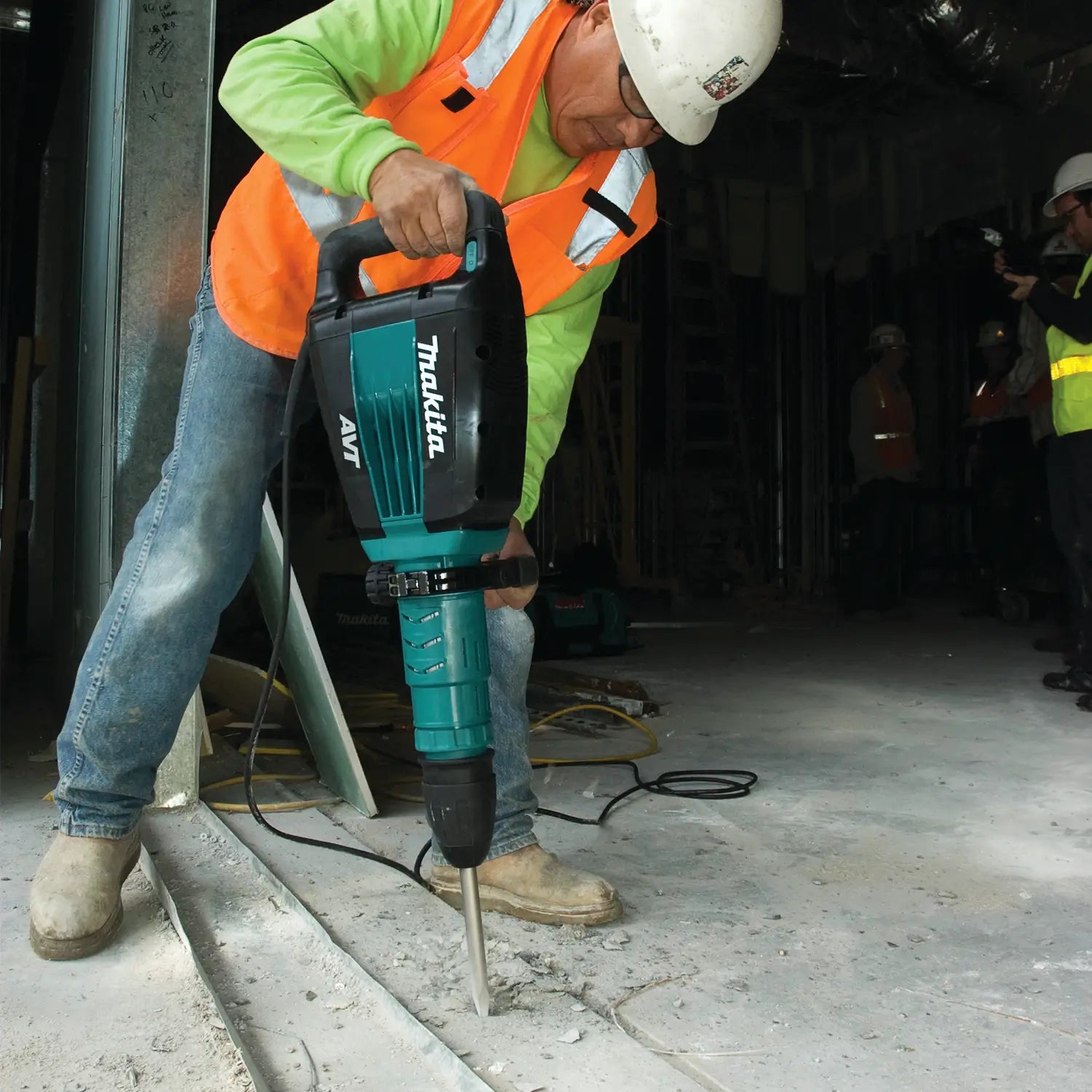 Martillo Demoledor 12 kg SDS-MAX AVT MAKITA HM1214C