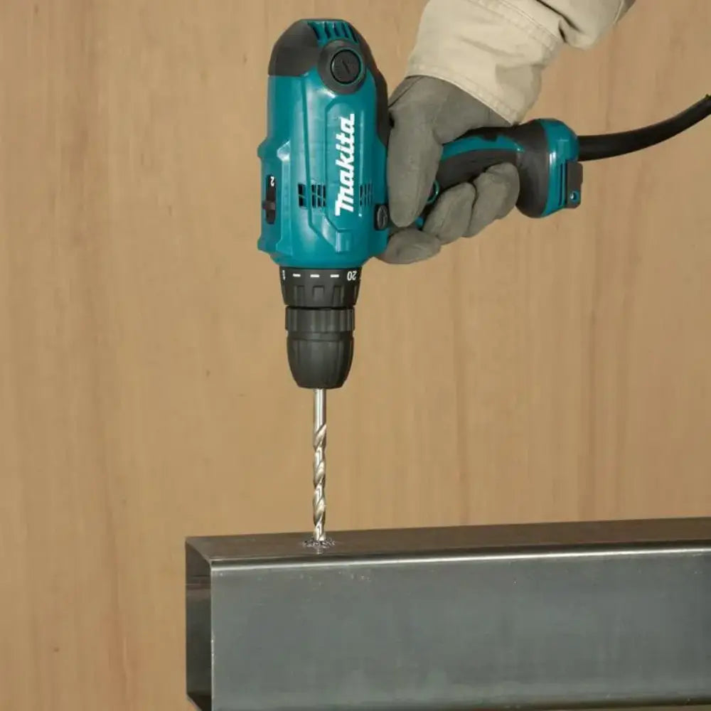 Taladro Percutor Autoajustable HP0300 MAKITA